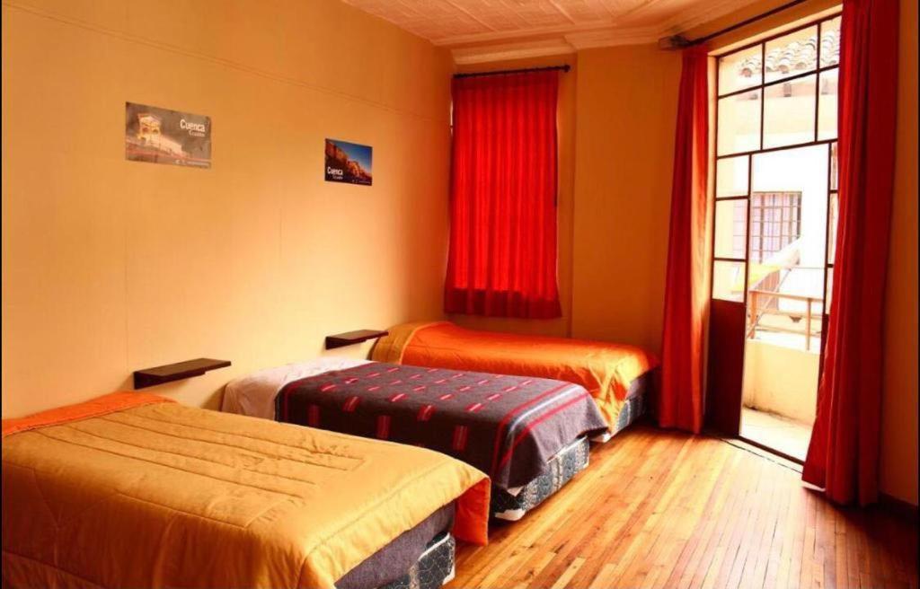 Check Inn Bed And Breakfast Куэнка Экстерьер фото